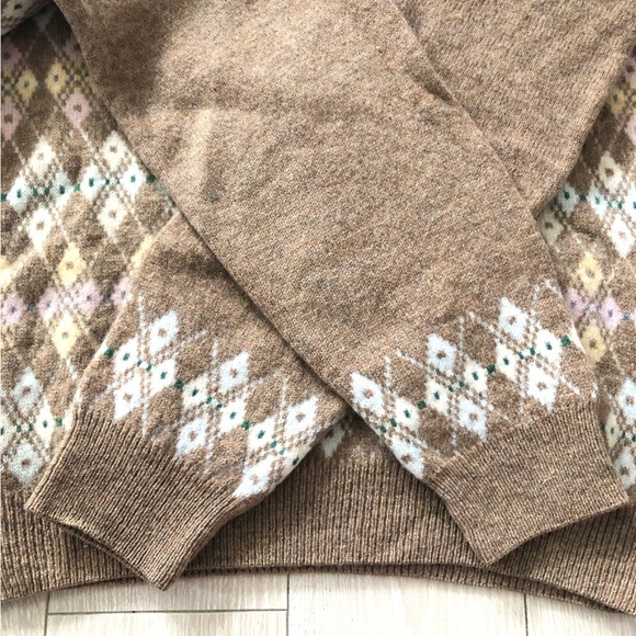 Vintage Banrie 100% Lambswool Made in UK Argyle Color Work Sweater in Beige - Picture 9 of 10